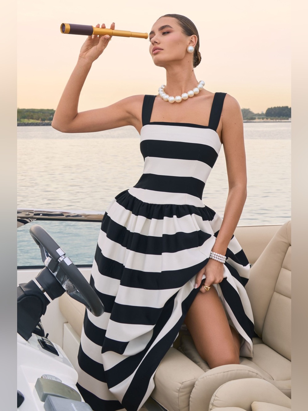 MONTE CARLO
Black & White Striped Square-Neck Drop-Waist Midi Dress Size 10 (42)